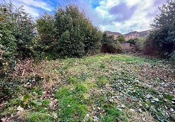 Land adjacent, 5 The Glade - Land adjacent, 5 The Glade