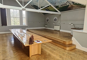 Loft At Osborne Stable Block - Loft At Osborne Stable Block