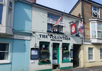 Volunteer Inn - Volunteer Inn