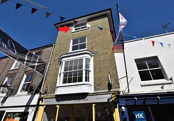 1 bedroom apartment to rent - High Street, Cowes, Isle Of Wight, PO31