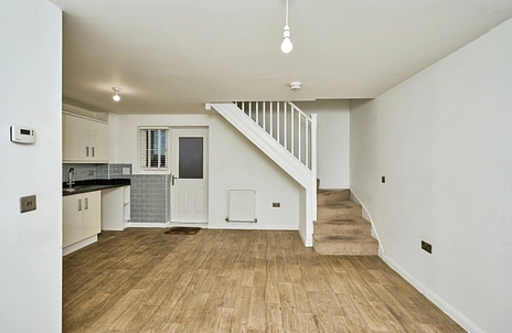 2 bedroom house to rent - Captains Parade, PO32