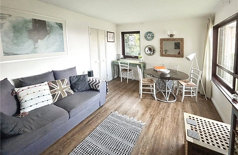 2 bedroom property to rent - Sharon Court, Queens Road, Cowes, PO31