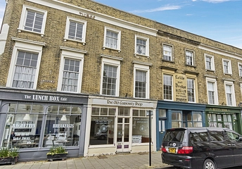 2 bedroom apartment to rent - Clarence Road, East Cowes, PO32