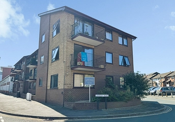apartment to rent - Medina Road, Cowes, Isle of Wight, PO31