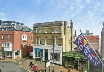 2 bedroom apartment for sale - High Street, Cowes, Isle of Wight, PO31