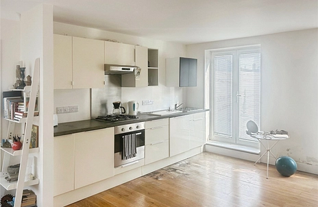 2 bedroom apartment for sale - High Street, Cowes, Isle of Wight, PO31