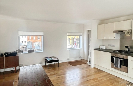 2 bedroom apartment for sale - High Street, Cowes, Isle of Wight, PO31