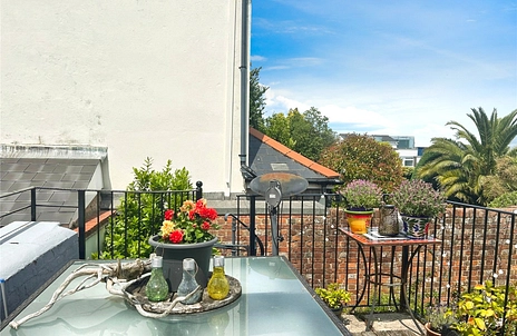 2 bedroom house for sale - Sun Hill, Cowes, Isle of Wight, PO31