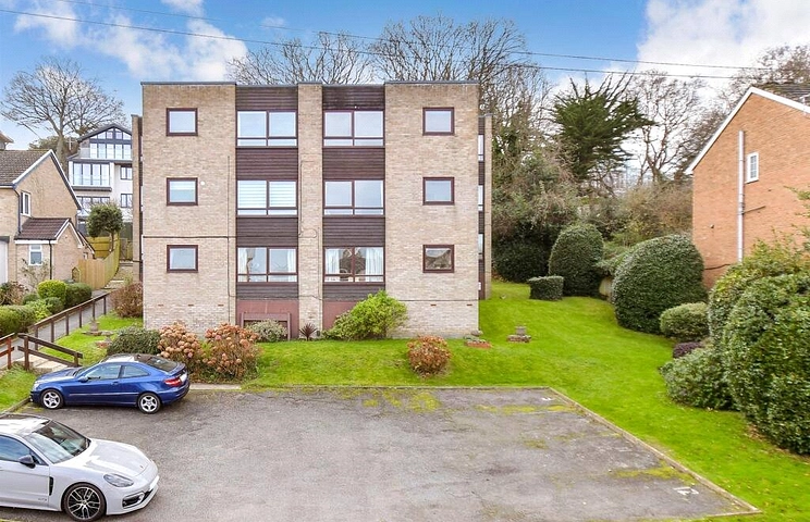 2 bedroom apartment for sale - Queens Road, Cowes, Isle of Wight, PO31