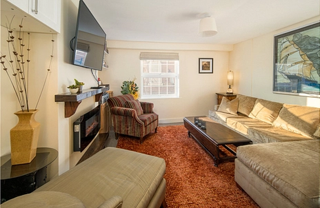 3 bedroom maisonette for sale - High Street, Cowes, Isle of Wight, PO31