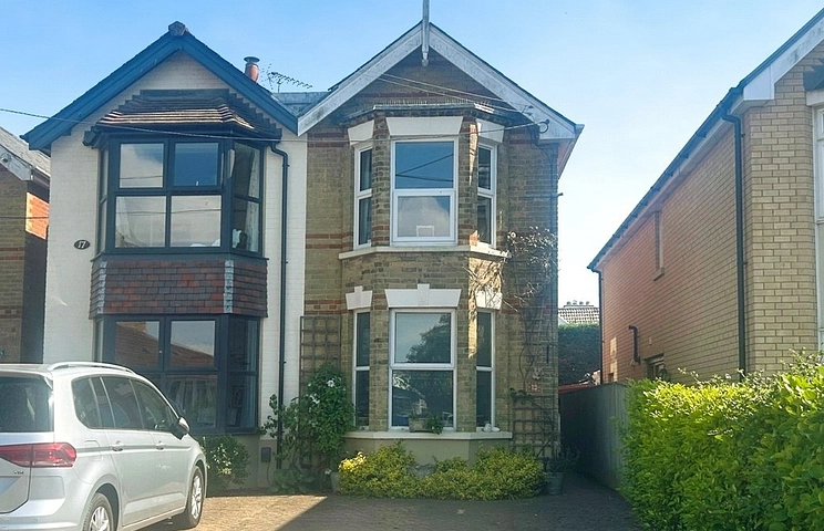 3 bedroom house for sale - Church Road, Gurnard, Cowes, Isle of Wight, PO31