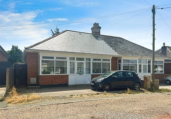 2 bedroom bungalow for sale - Broadfields Avenue, Cowes, Isle of Wight, PO31
