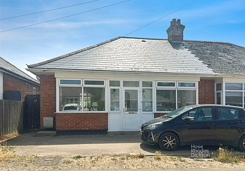 2 bedroom bungalow for sale - Broadfields Avenue, Cowes, Isle of Wight, PO31