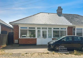 2 bedroom bungalow for sale - Broadfields Avenue, Cowes, Isle of Wight, PO31