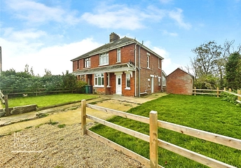 3 bedroom house for sale - Newport Road, Cowes, Isle of Wight, PO31