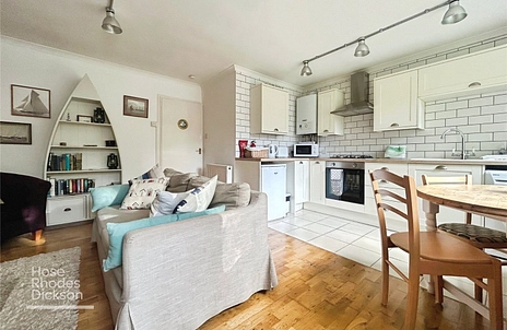 2 bedroom bungalow for sale - Gurnard Pines, Cockleton Lane, Cowes, Isle of Wight, PO31