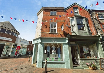 2 bedroom maisonette for sale - High Street, Cowes, Isle of Wight, PO31