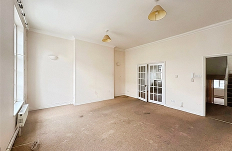 3 bedroom apartment for sale - Clarence Road, East Cowes, Isle of Wight, PO32
