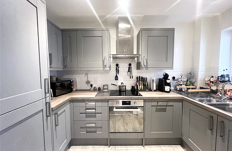 2 bedroom apartment for sale - Castle Street, East Cowes, Isle of Wight, PO32