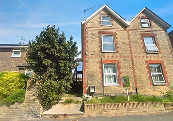 3 bedroom house for sale - Clarence Road, East Cowes, Isle of Wight, PO32