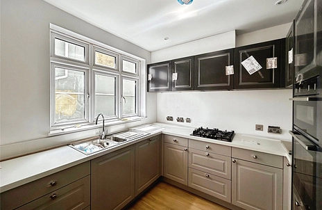 3 bedroom apartment for sale - Castle Street, East Cowes, Isle of Wight, PO32