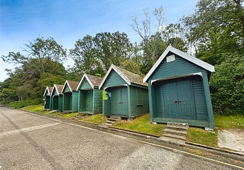 detached for sale - Esplanade, East Cowes, Isle of Wight, PO32