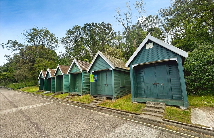 detached for sale - Esplanade, East Cowes, Isle of Wight, PO32