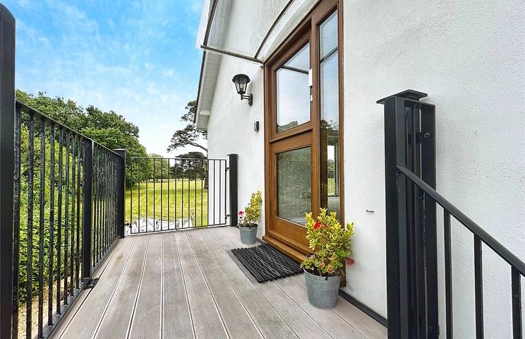 2 bedroom apartment for sale - York Avenue, East Cowes, Isle of Wight, PO32