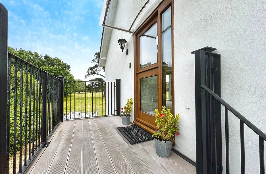 2 bedroom apartment for sale - York Avenue, East Cowes, Isle of Wight, PO32