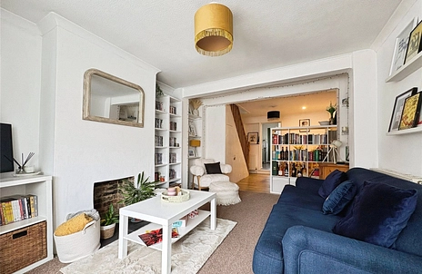 2 bedroom house for sale - Kings Road, East Cowes, Isle of Wight, PO32