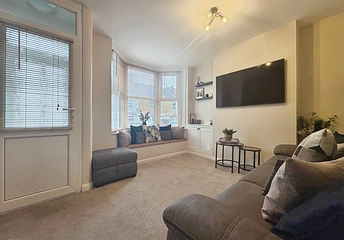 3 bedroom house for sale - Kings Road, East Cowes, Isle of Wight, PO32