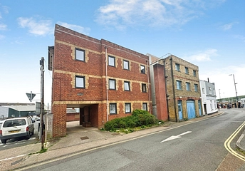 1 bedroom apartment for sale - Castle Street, East Cowes, Isle of Wight, PO32