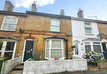2 bedroom house for sale - Kings Road, East Cowes, Isle of Wight, PO32