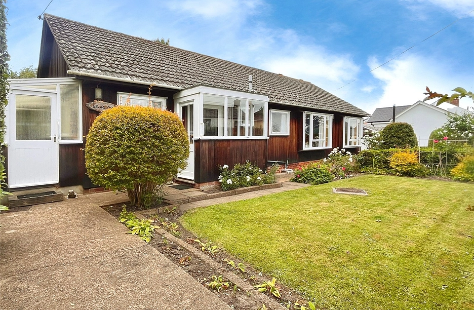 3 bedroom bungalow for sale - New Village, Freshwater, Isle of Wight, PO40