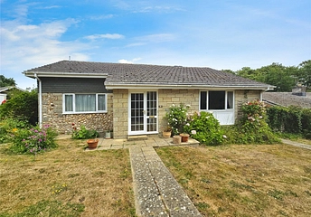 3 bedroom bungalow for sale - Graeme Road, Norton, Yarmouth, Isle of Wight, PO41
