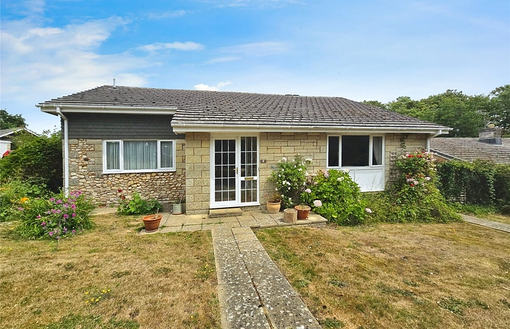 3 bedroom bungalow for sale - Graeme Road, Norton, Yarmouth, Isle of Wight, PO41