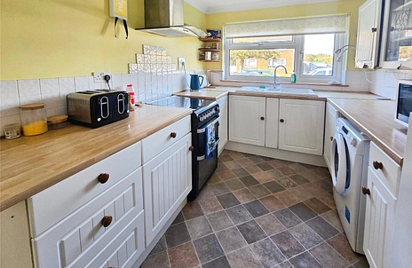 2 bedroom apartment for sale - Jubilee Close, Freshwater, Isle of Wight, PO40