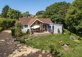 3 bedroom bungalow for sale - Moor Lane, Brighstone, Isle of Wight, PO30