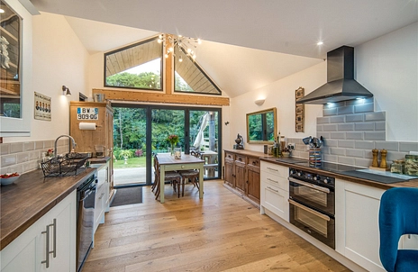 3 bedroom bungalow for sale - Moor Lane, Brighstone, Isle of Wight, PO30