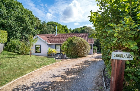 3 bedroom bungalow for sale - Moor Lane, Brighstone, Isle of Wight, PO30
