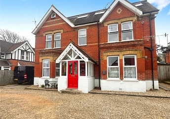 2 bedroom apartment for sale - The Avenue, Totland Bay, Isle of Wight, PO39
