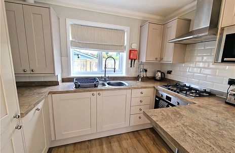 2 bedroom bungalow for sale - Fort Warden Road, Totland Bay, Isle Of Wight, PO39