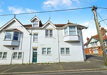 3 bedroom apartment for sale - The Broadway, Totland Bay, Isle of Wight, PO39
