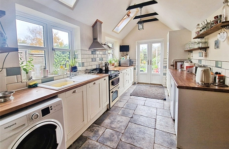 2 bedroom house for sale - Main Road, Thorley, Yarmouth, Isle of Wight, PO41