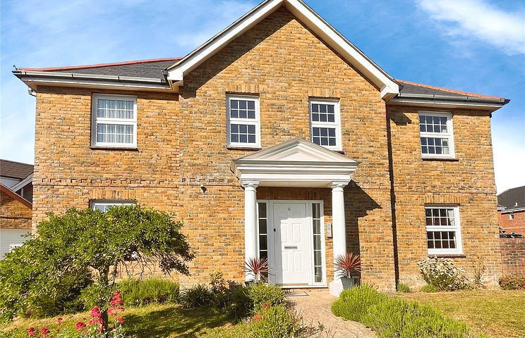 2 bedroom apartment for sale - Hurst Point View, Totland Bay, Isle of Wight, PO39