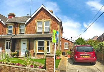 3 bedroom house for sale - Queens Road, Freshwater, Isle of Wight, PO40