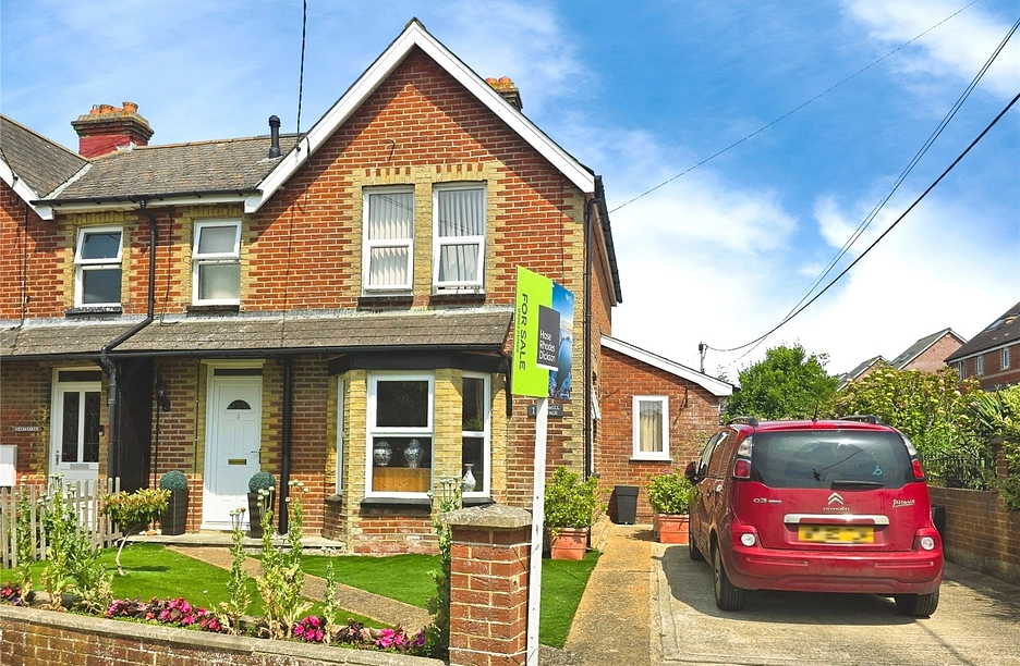 3 bedroom house for sale - Queens Road, Freshwater, Isle of Wight, PO40
