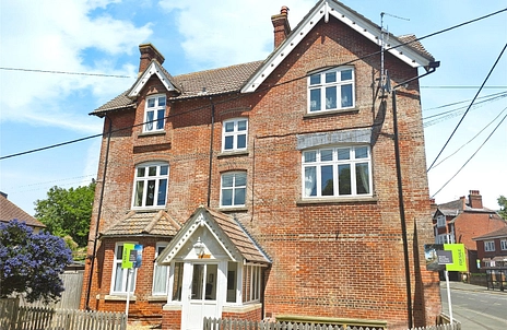 2 bedroom apartment for sale - Madeira Road, Totland Bay, Isle of Wight, PO39