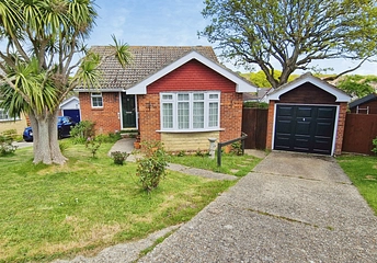 2 bedroom bungalow for sale - Fairfield Way, Totland Bay, Isle of Wight, PO39
