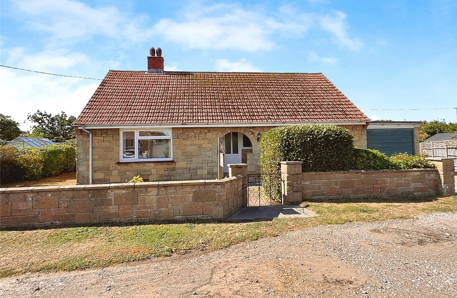 2 bedroom bungalow for sale - Colwell Close, Freshwater, Isle of Wight, PO40